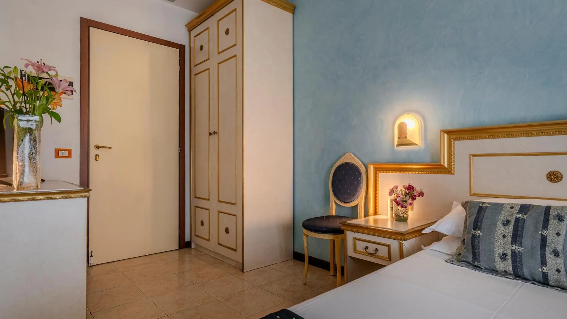 ***  Hotel King Rimini Italia